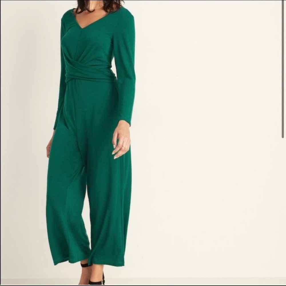 Old Navy Victorian Jade jumper long sleeve with twist front - Medium